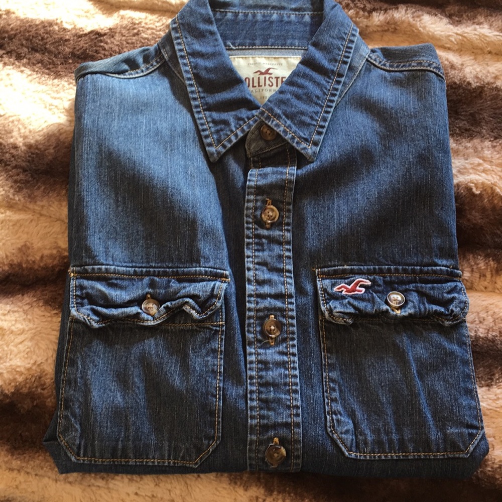 Hollister Jean Button Up